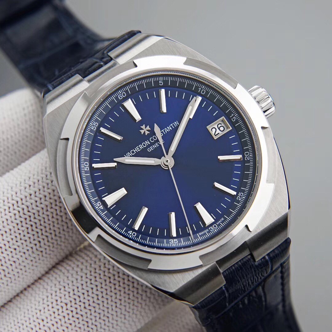 VACHERON OVERSEA AUTOMATIC 41 STAINLESS STEEL BLUE DIAL