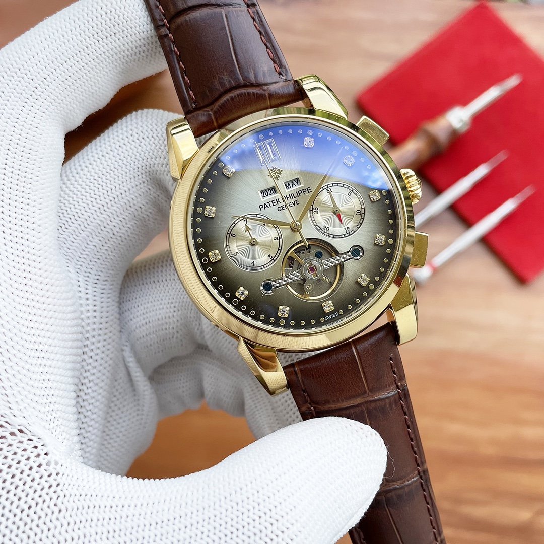 PATEK ANNUAL CALENDAR DIAMOND NUMERALS