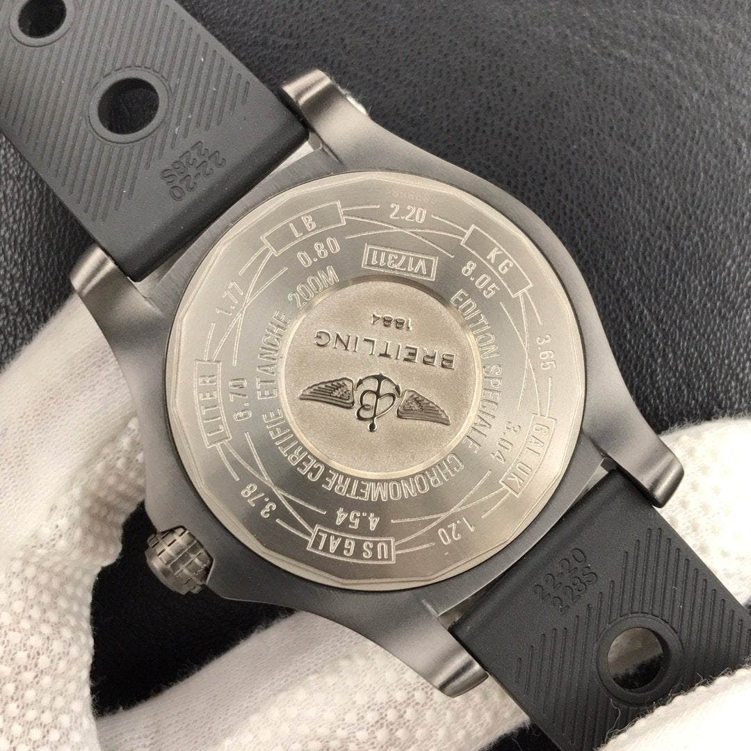 AVENGER BLACKBIRD 44MM TITANIUM BLACK DIAL