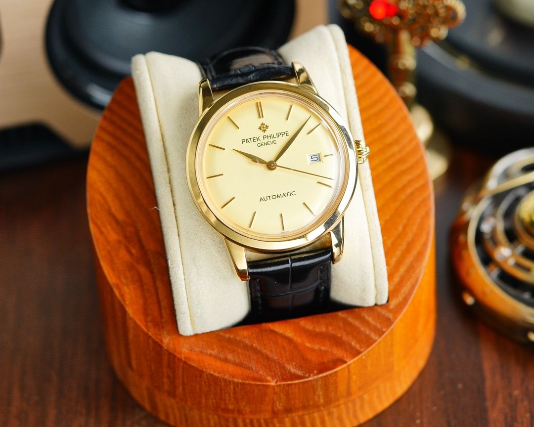 PATEK CALATRAVA 5227J GOLD CASE