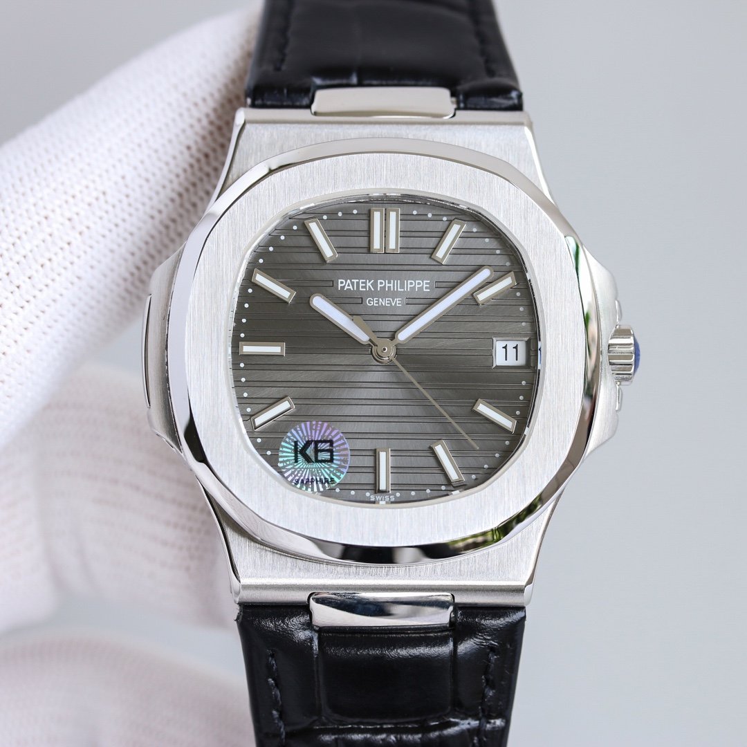 PATEK NAUTILUS 5711 STEEL CASE