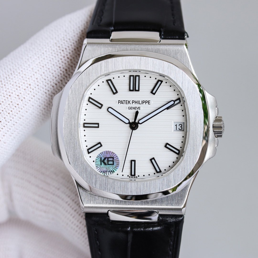 PATEK NAUTILUS 5711 STEEL CASE WHITE DIAL LEATHER