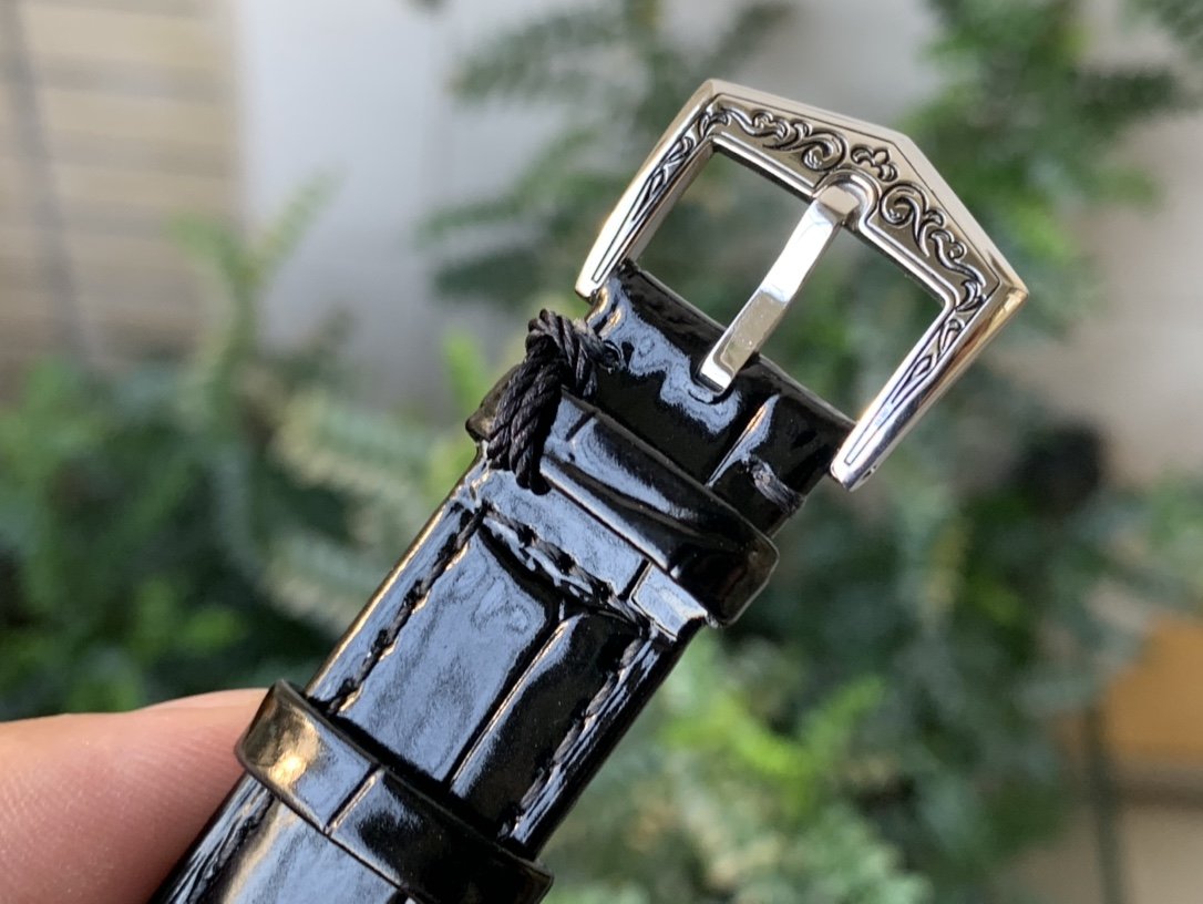 PATEK CALATRAVA 38 PLATINUM HAND-ENGRAVED BLACK DIAL