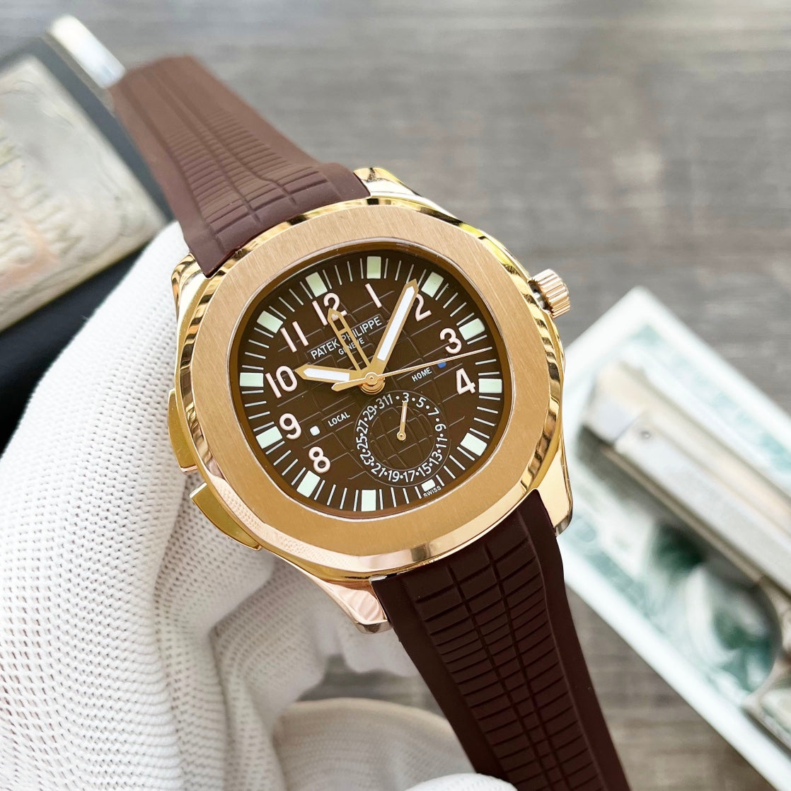 NAUTILUS TRAVELTIME GOLD CASE 42MM