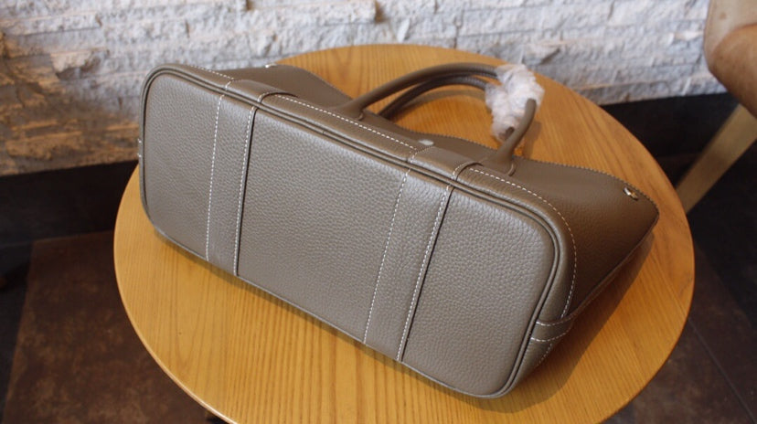 HM GARDEN PARTY 30 CEDAR CALFSKIN