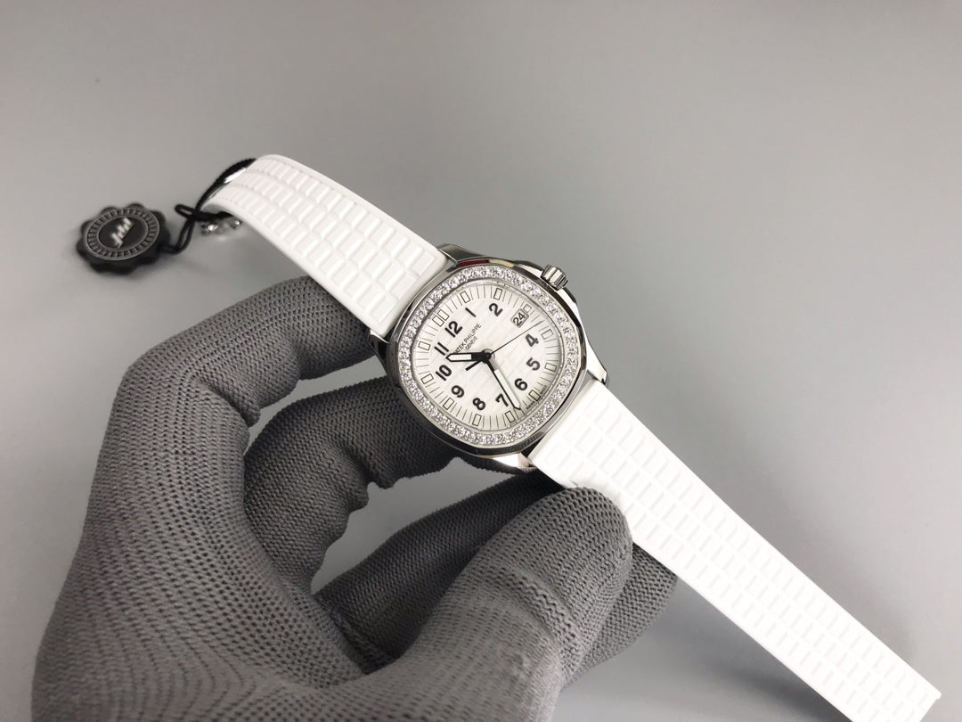 PATEK Aquanaut 5067A 35.6mm White Dial