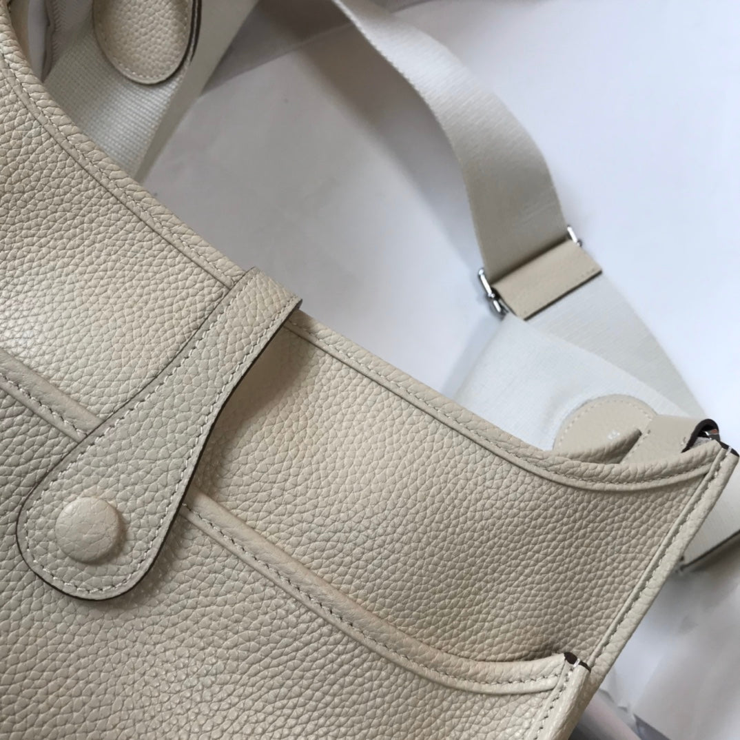 Evelyne 29cm Beige Togo Shw
