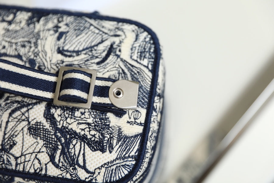 Dior 2025 Diortravel Vanity Bag 24cm Blue mix White Canvas