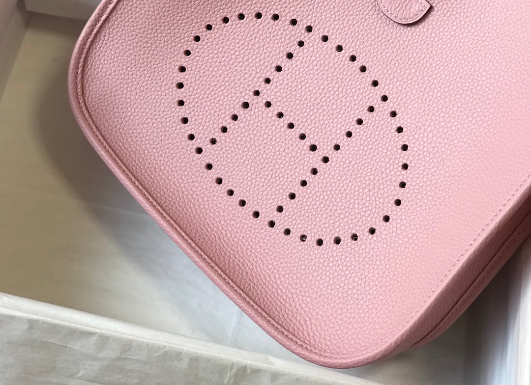 Evelyne 29cm Pink Togo Shw