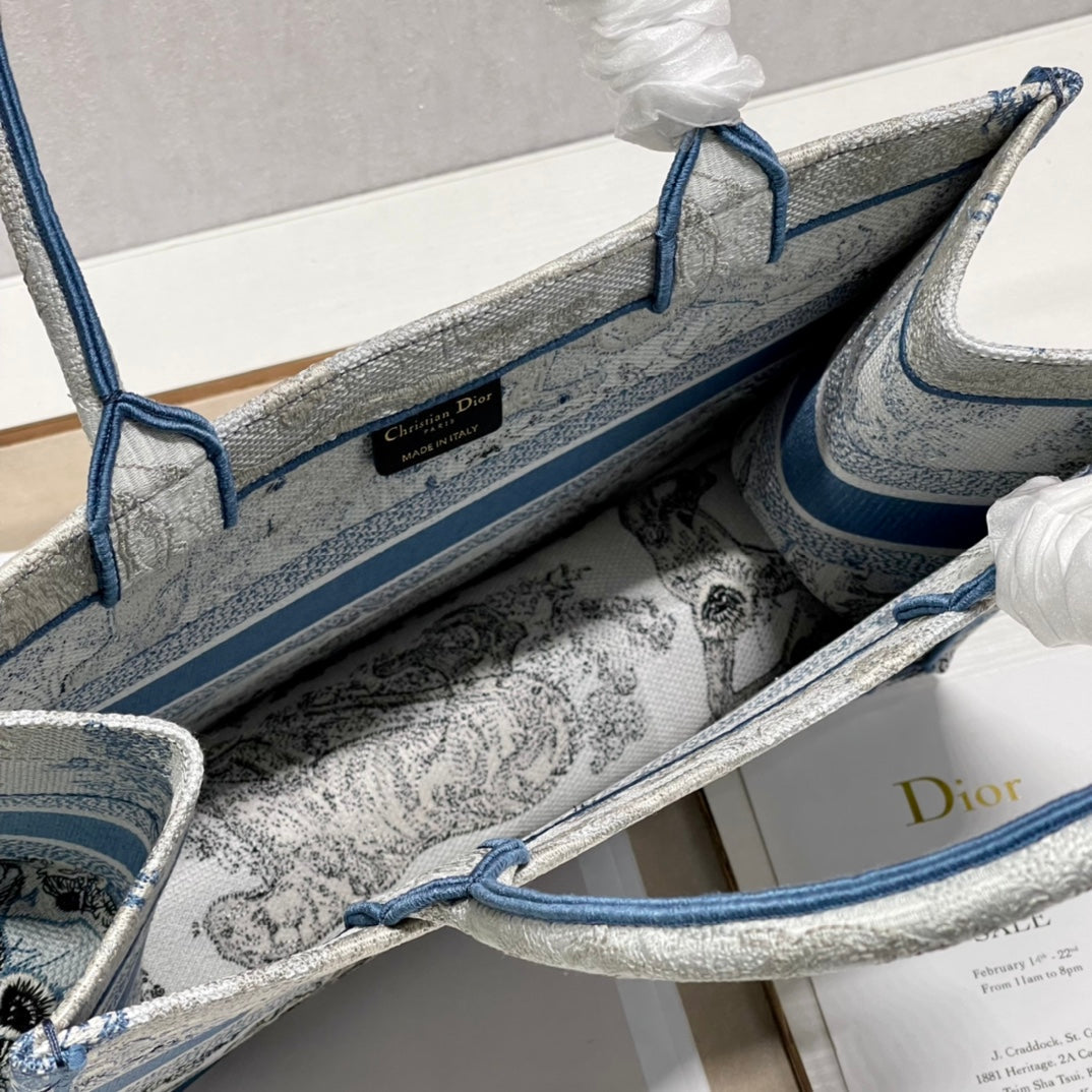 Medium CD Book Tote 36cm Gradient Blue Tiger