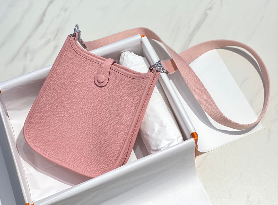 Mini Evelyne 18cm Pink Togo Silver Hardware