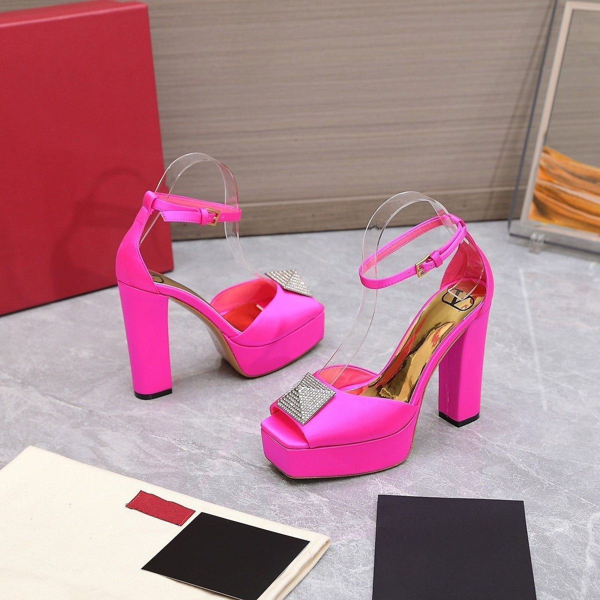 Open Toe Pump With One Stud Diamond Patent Pink Leather 130MM