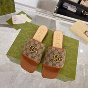 GG EXCLUSIVE SLIDE SANDAL CARAMEL AND BROWN FABRIC