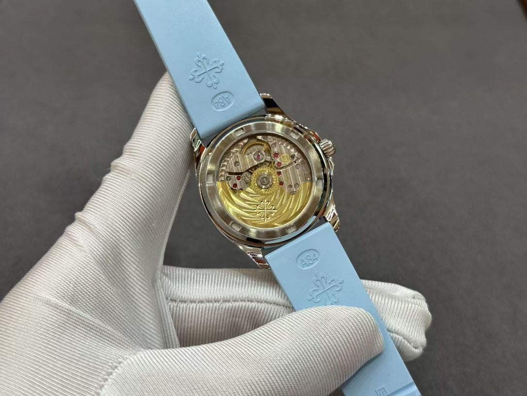 PATEK Aquanaut 35.6mm Silver White Dial