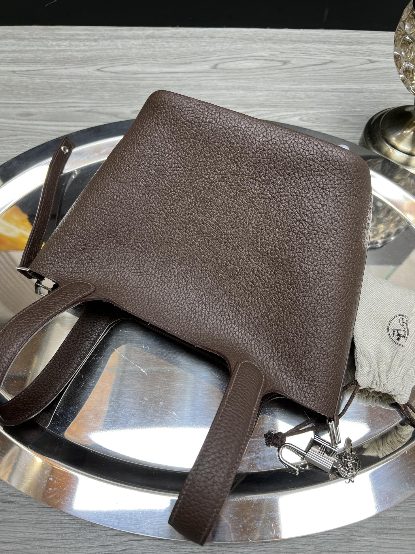 HM PICOTIN LOCK CHOCOLATE TOGO LEATHER