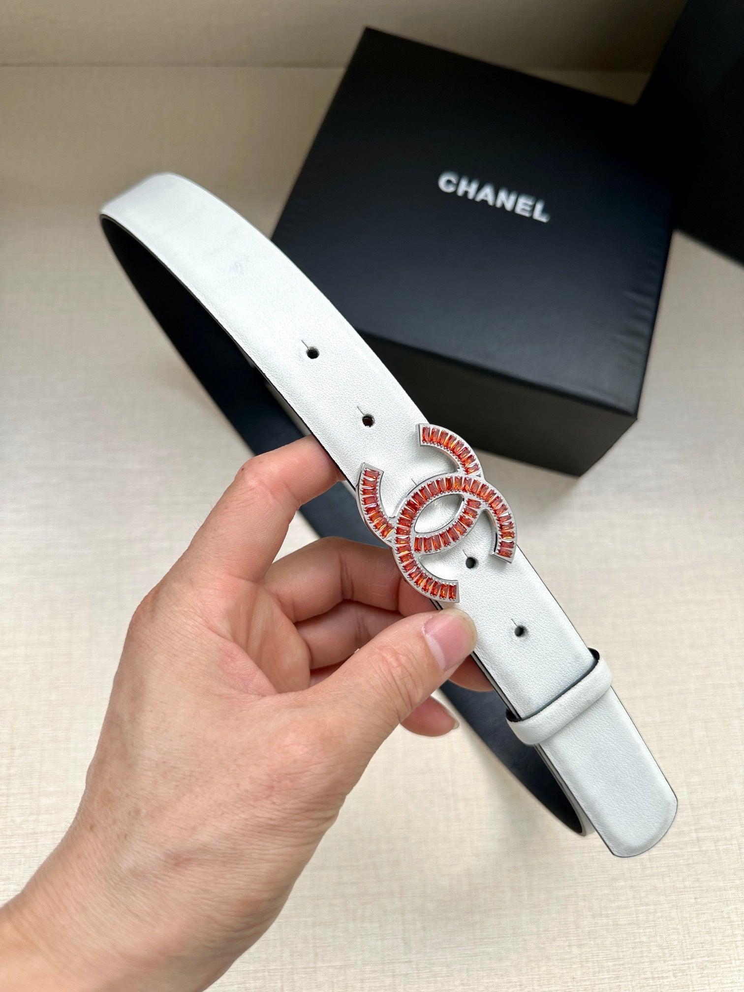CC Women's Belt 3.0CM White Black Cowhide Red Buckle 616972