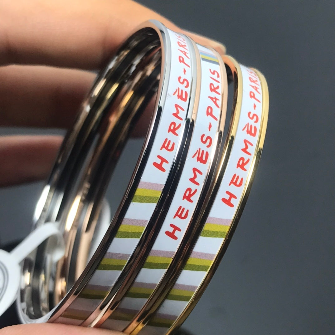 H Enamel Bangle White Green Bracelet