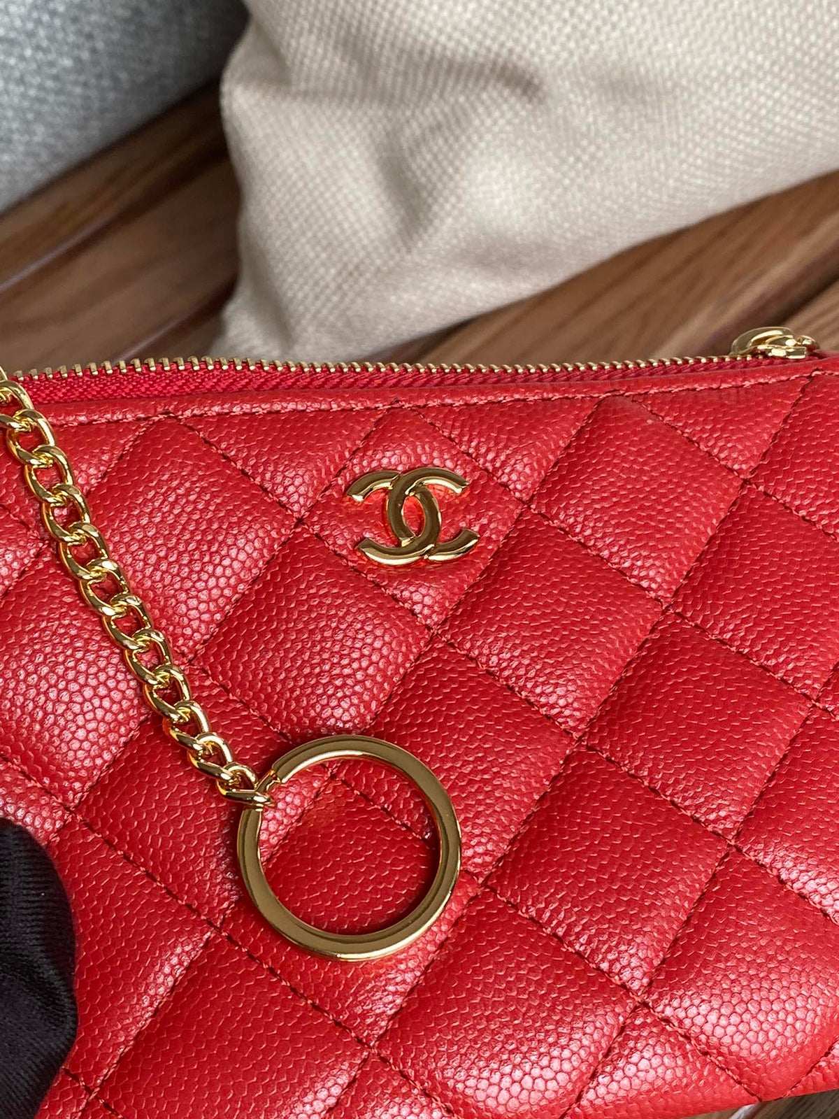 cc zipped wallet 14cm red caviar gold hardware
