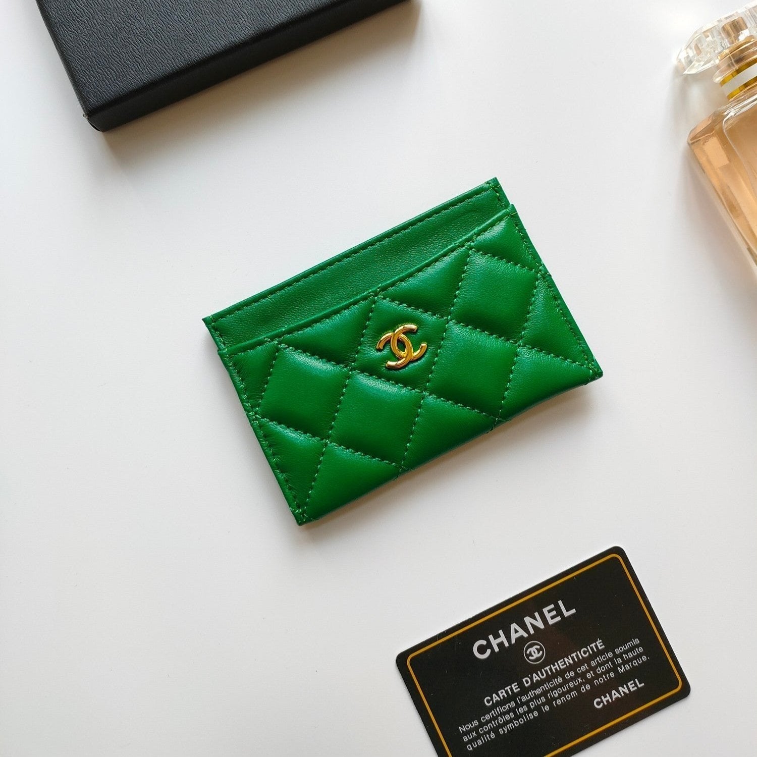 CC CARD HOLDER 11.2 GREEN CALFSKIN GOLD ICON