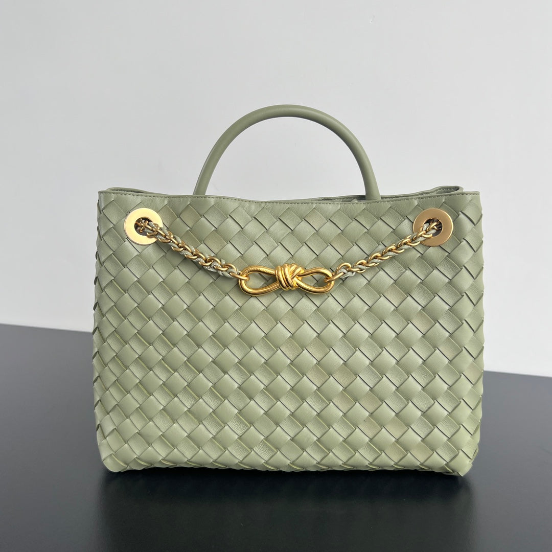 bv medium andiamo 32 white lambskin