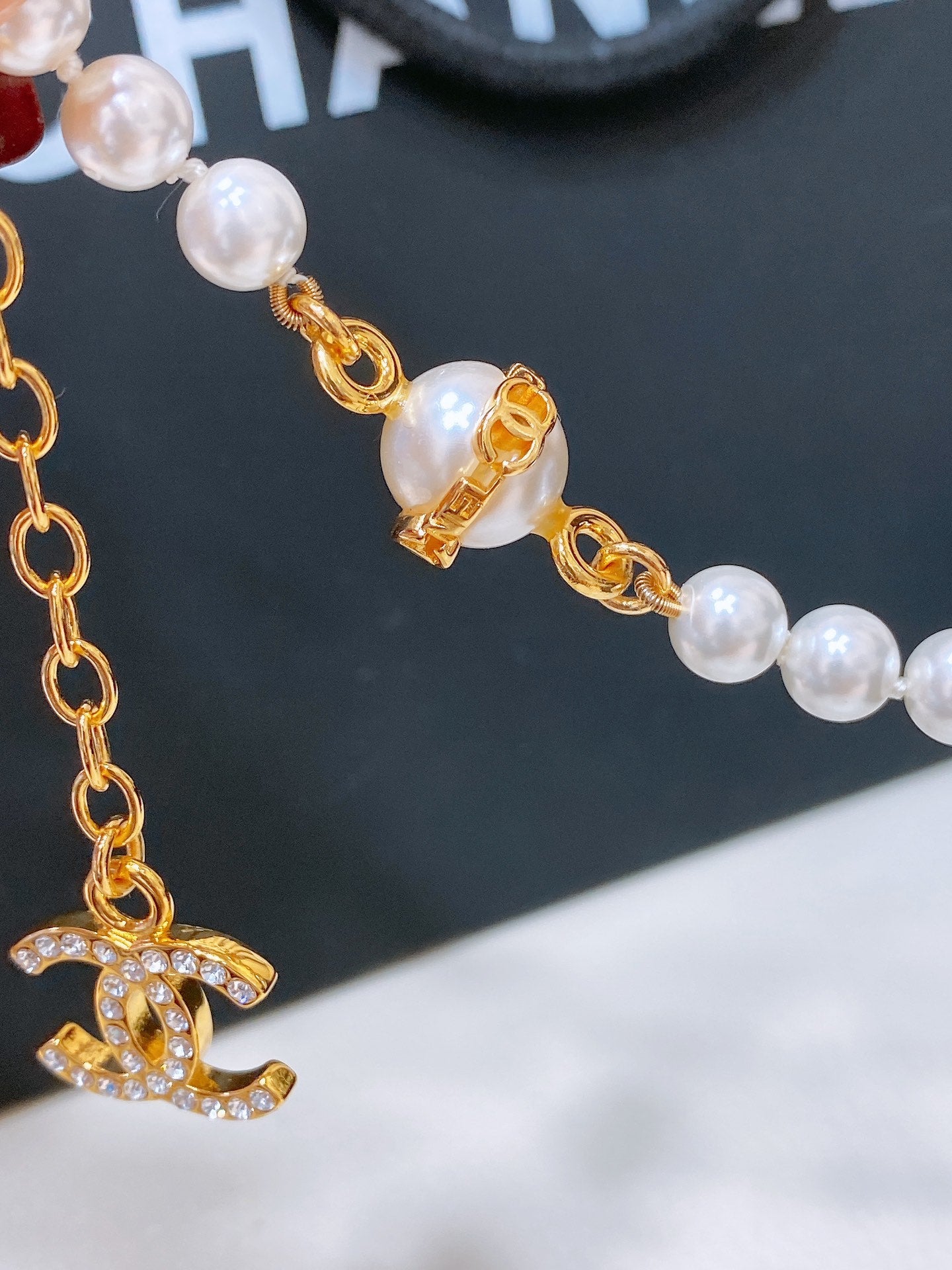 Chanel 2026 Pearl Double-Layer CC Chain Necklace Belt