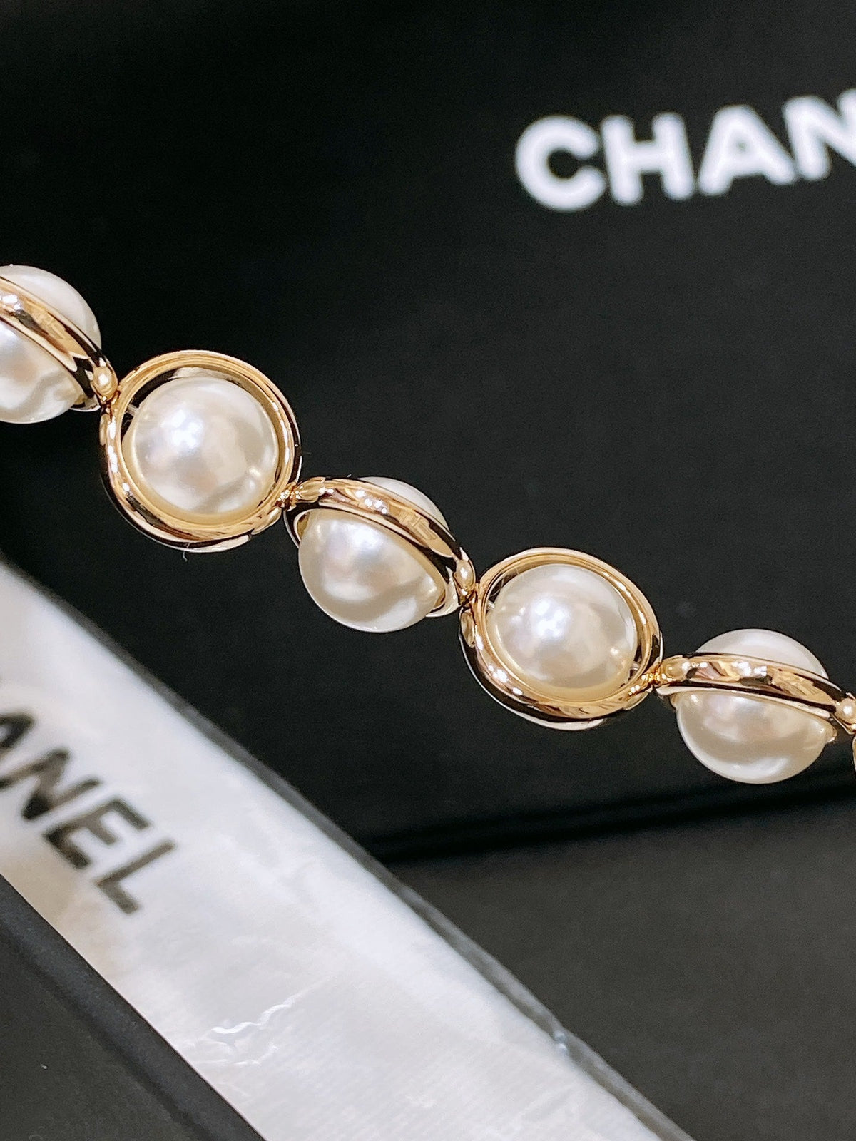 Chanel 2026 Pearl Accent Chain Belt Gold