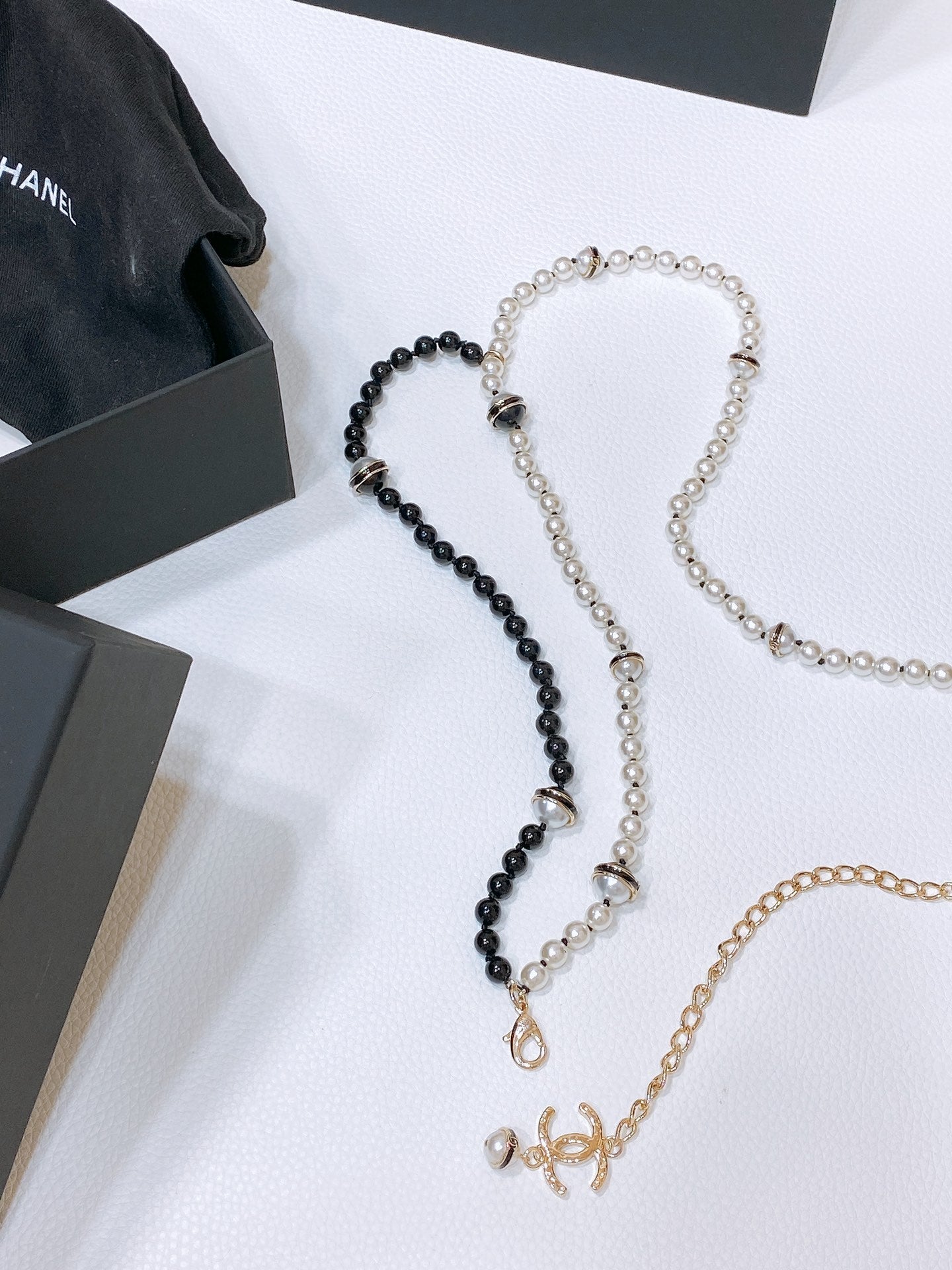 Chanel 2026 Two-Tone Pearl CC Layered Necklace Belt