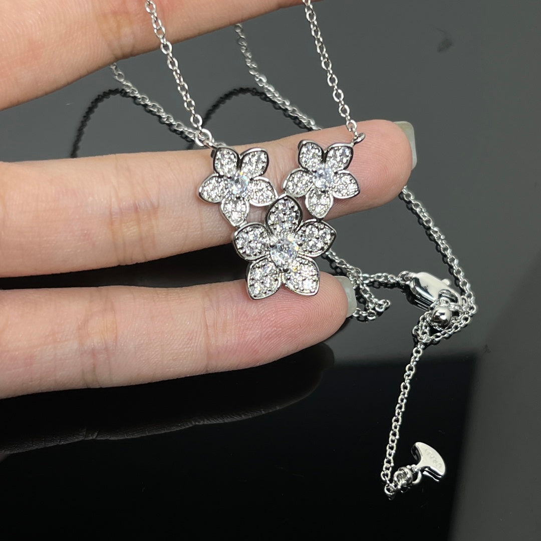Graff New Full Diamond Three-Petal Sliver Necklace