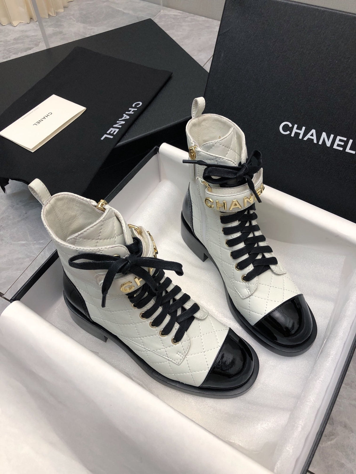 CC Short Boots 45mm In White Mix Black Quilted Lambskin And Glossy Cowhide 950036