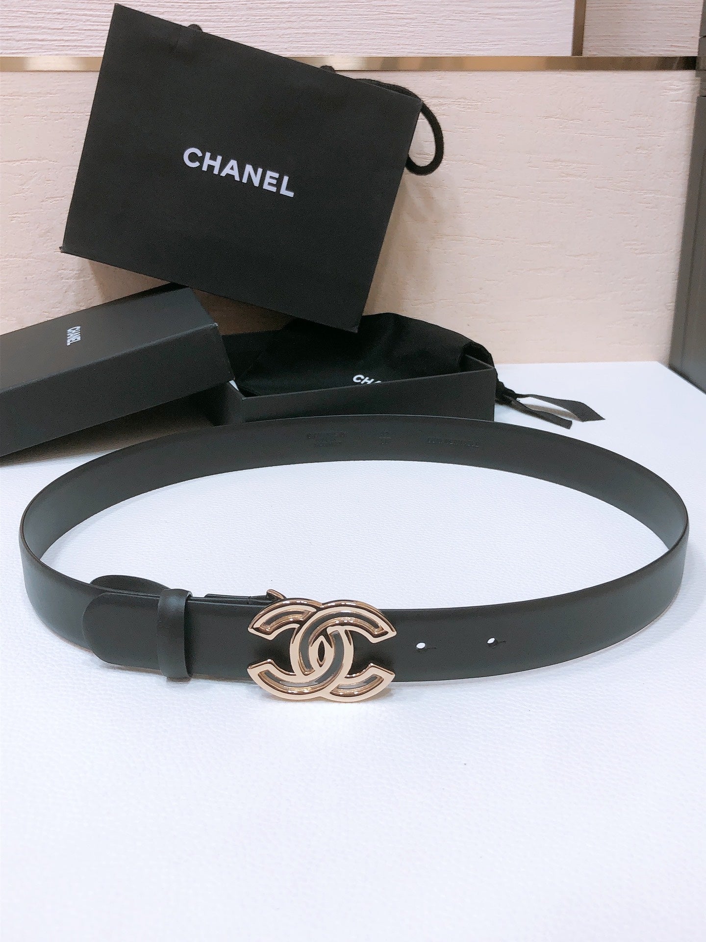 CHANEL BELT 3CM IN BLACK LAMBSKIN WITH GOLD HARDWARE