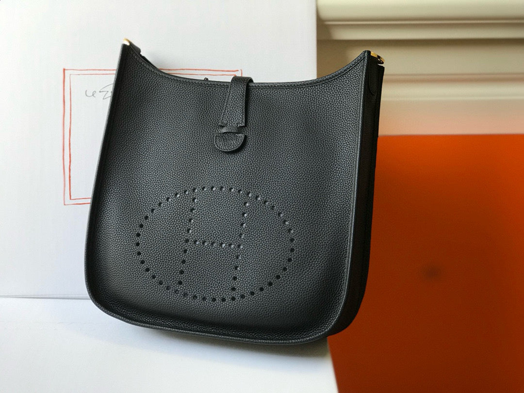Evelyne 29cm Black Togo Ghw