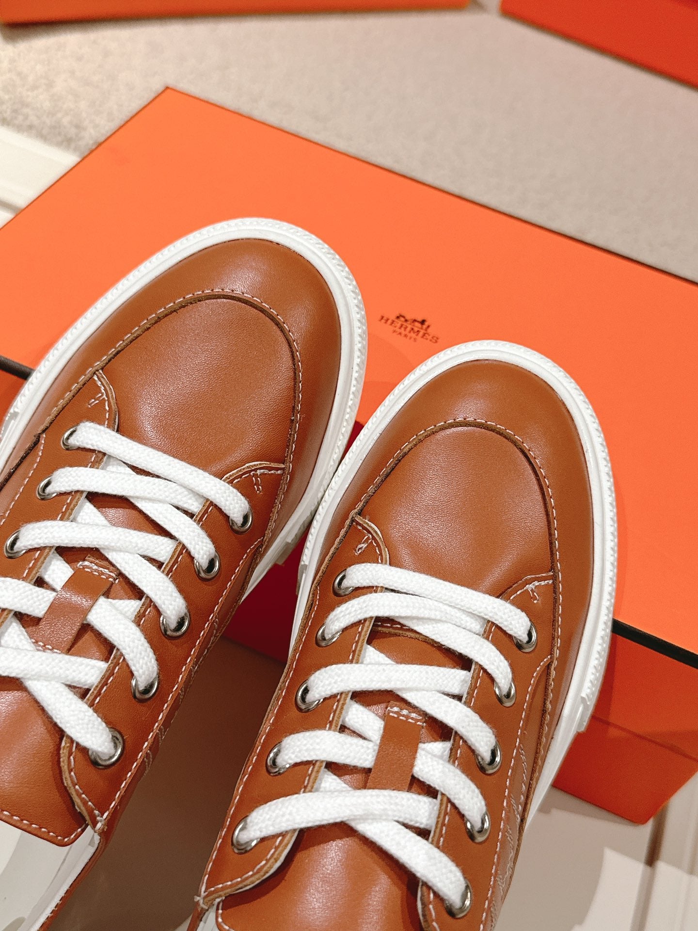 HM 25ss Sneakers Brown Cowhide 577535