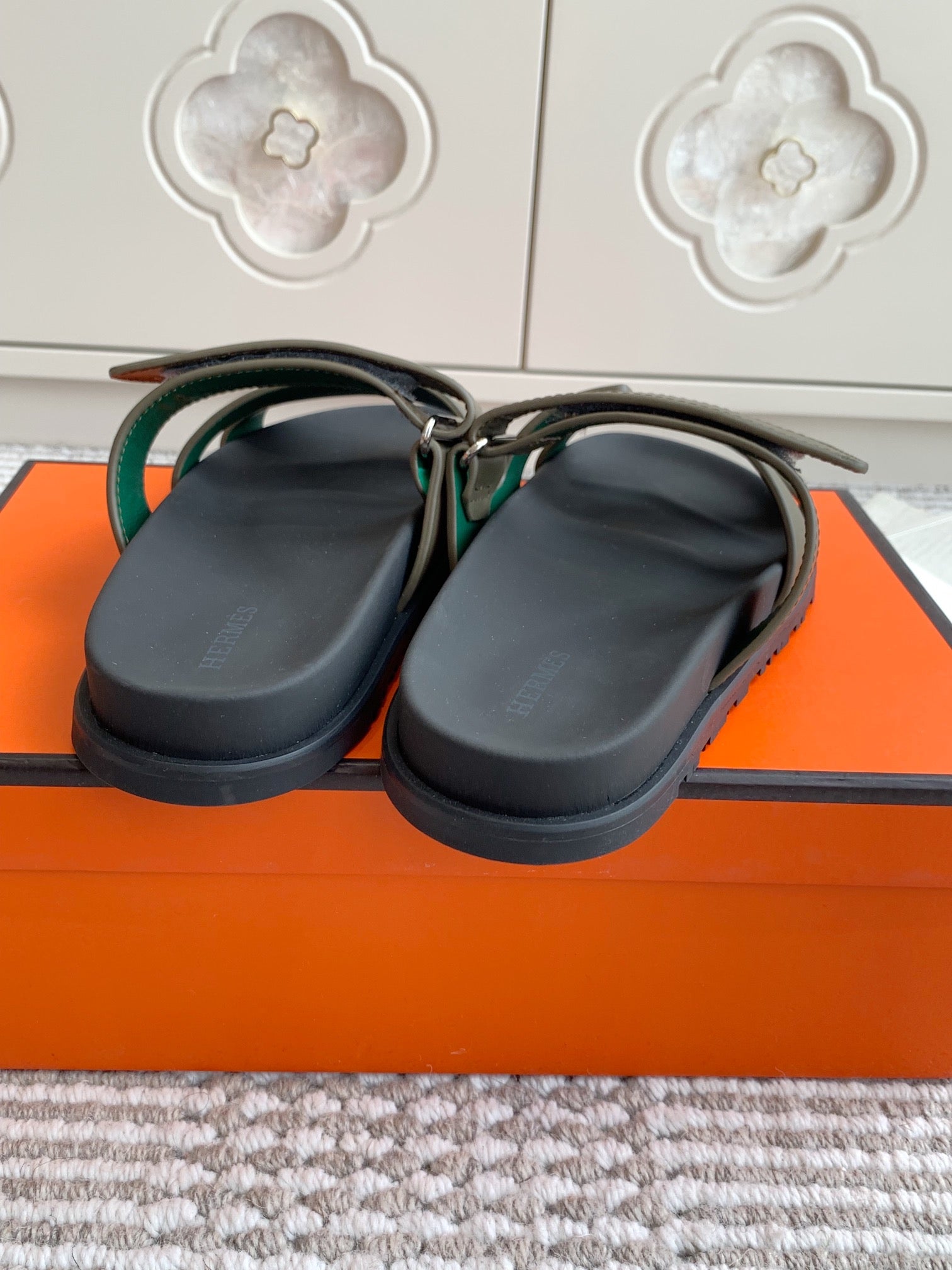 Hermes 2026 Chypre Sandal Suede Calfskin 982185