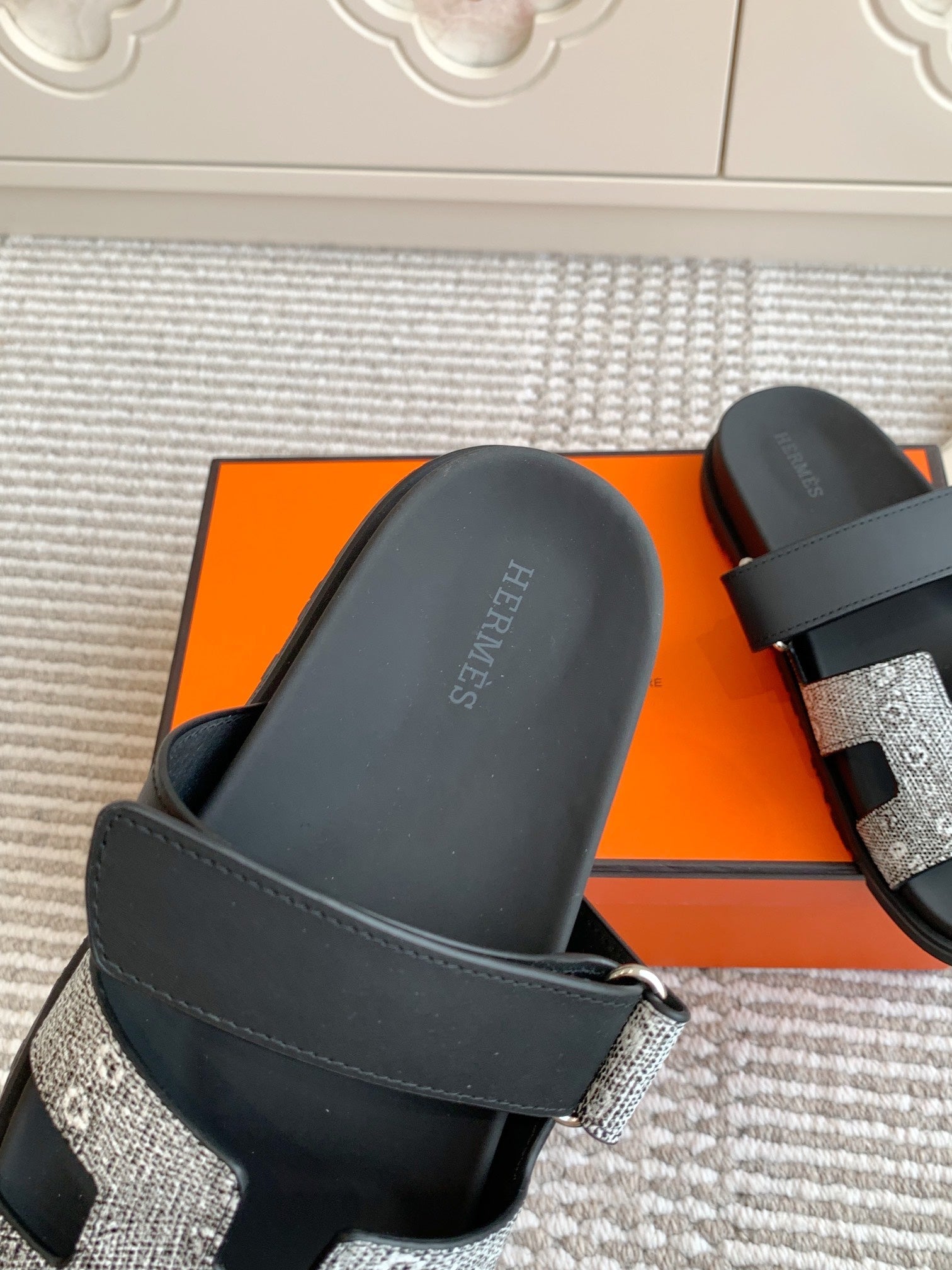Hermes 2026 Chypre Sandal Lizard-patterned Leather 982179