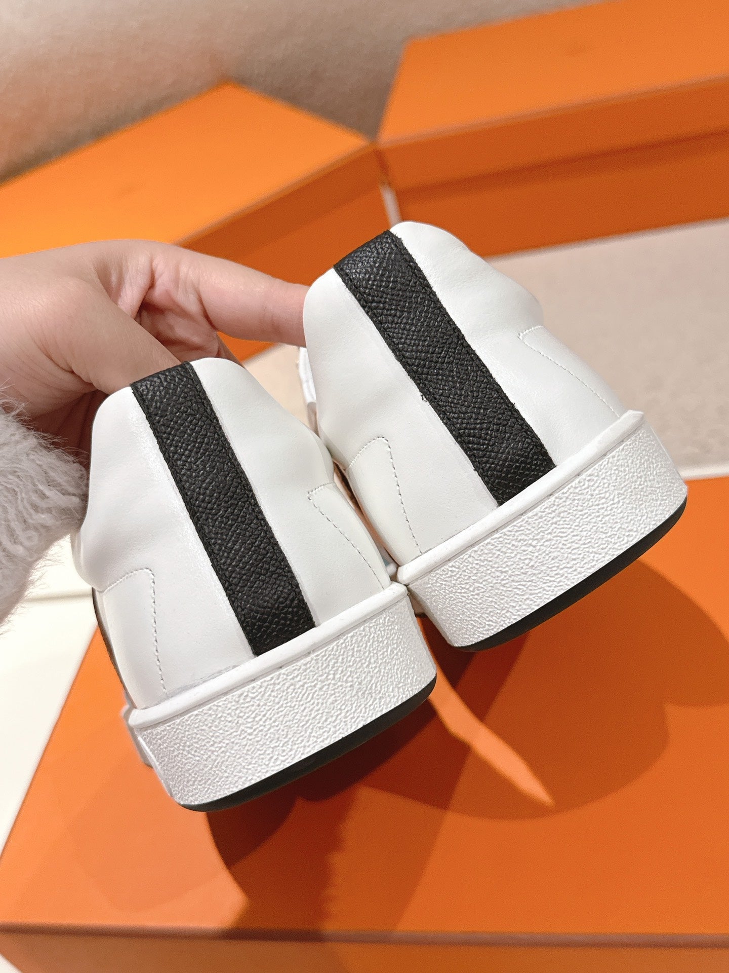 HM 25ss Sneakers White Blue Brown Cowhide 577547