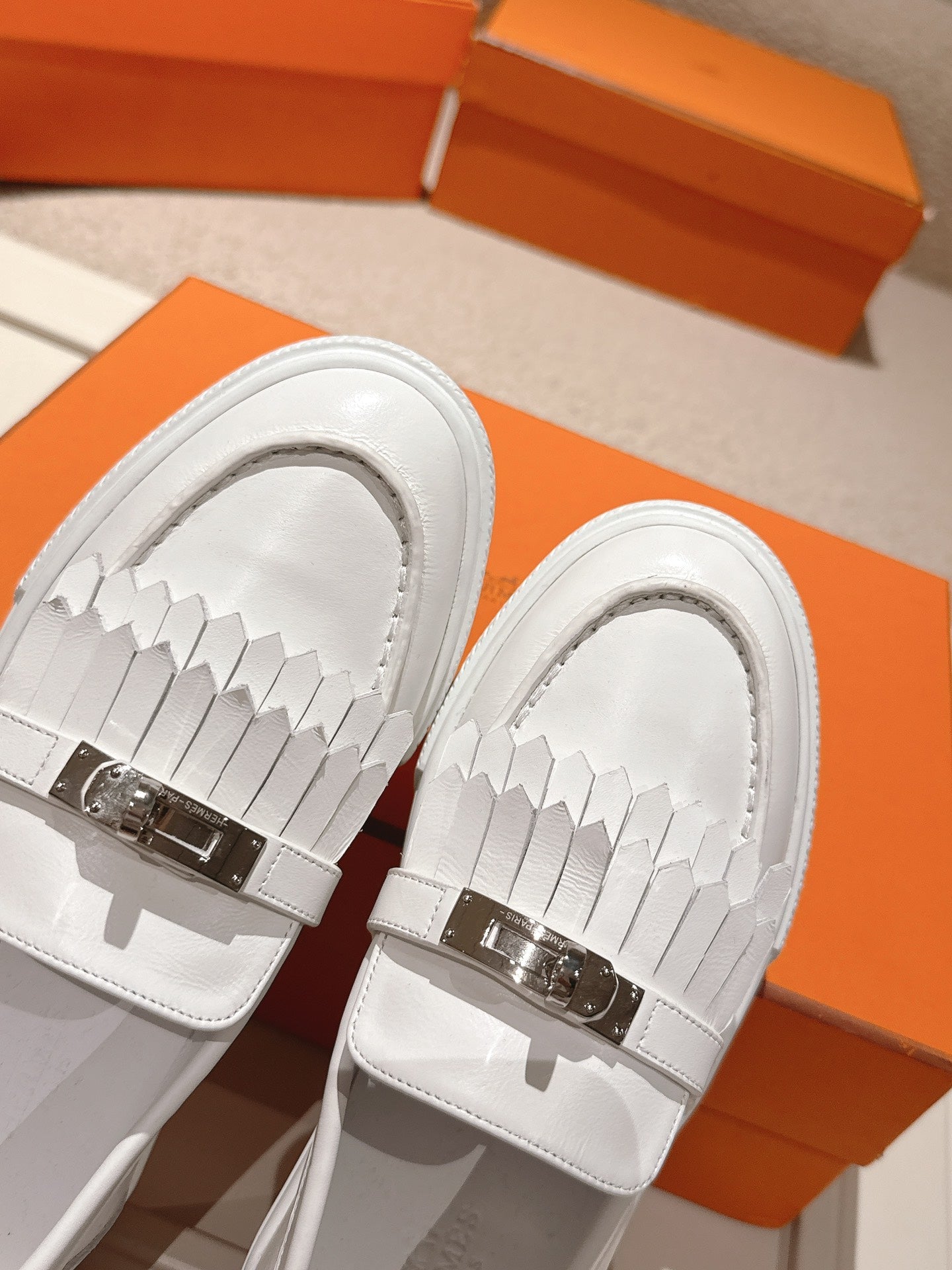 HM 25ss Platform Loafers Kelly Buckle White Cowhide 577475