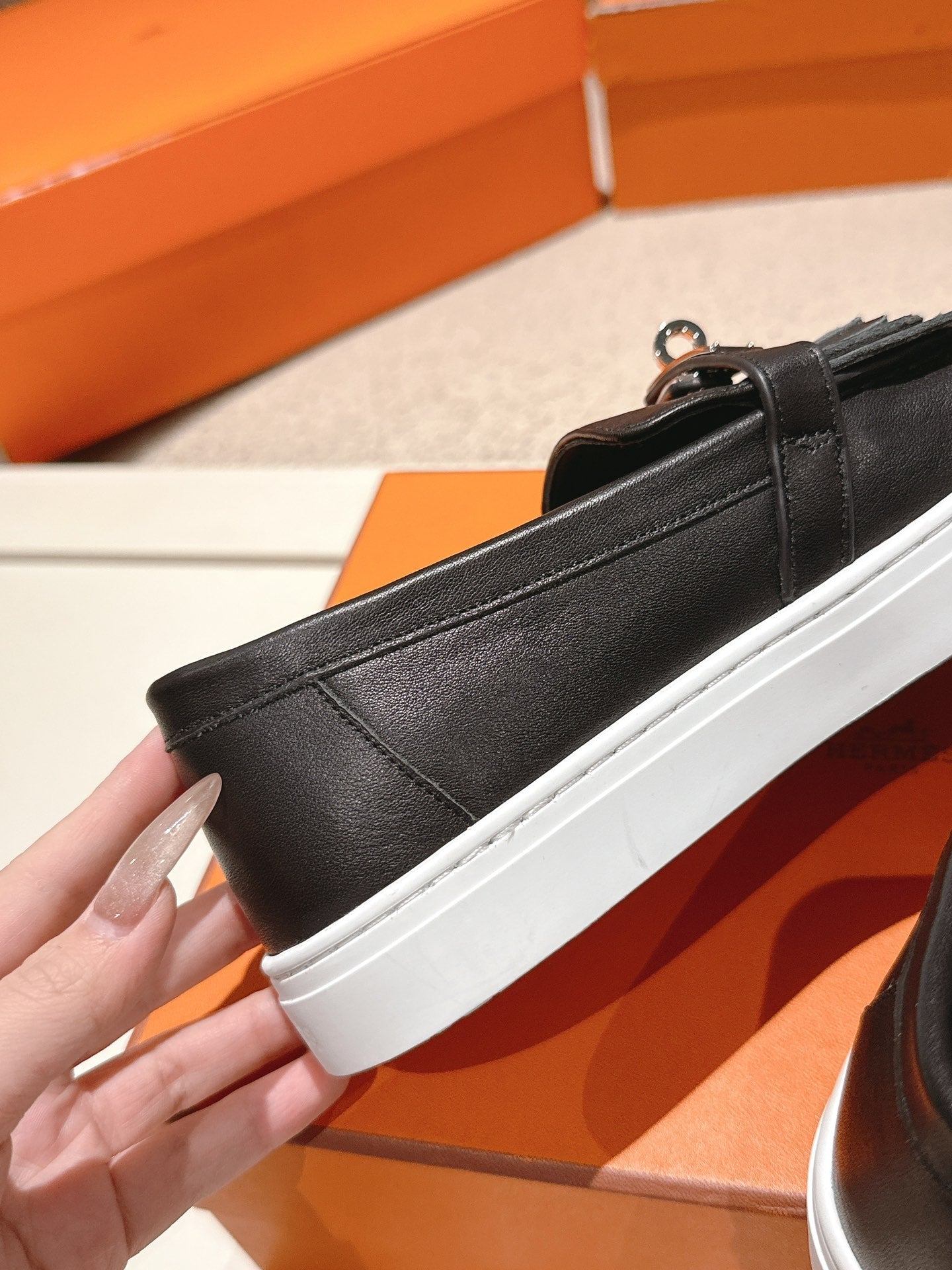 HM 25ss Platform Loafers Kelly Buckle Black Cowhide 577476