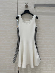 CD U-neck Large A-line Skirt White Viscose Polyamide