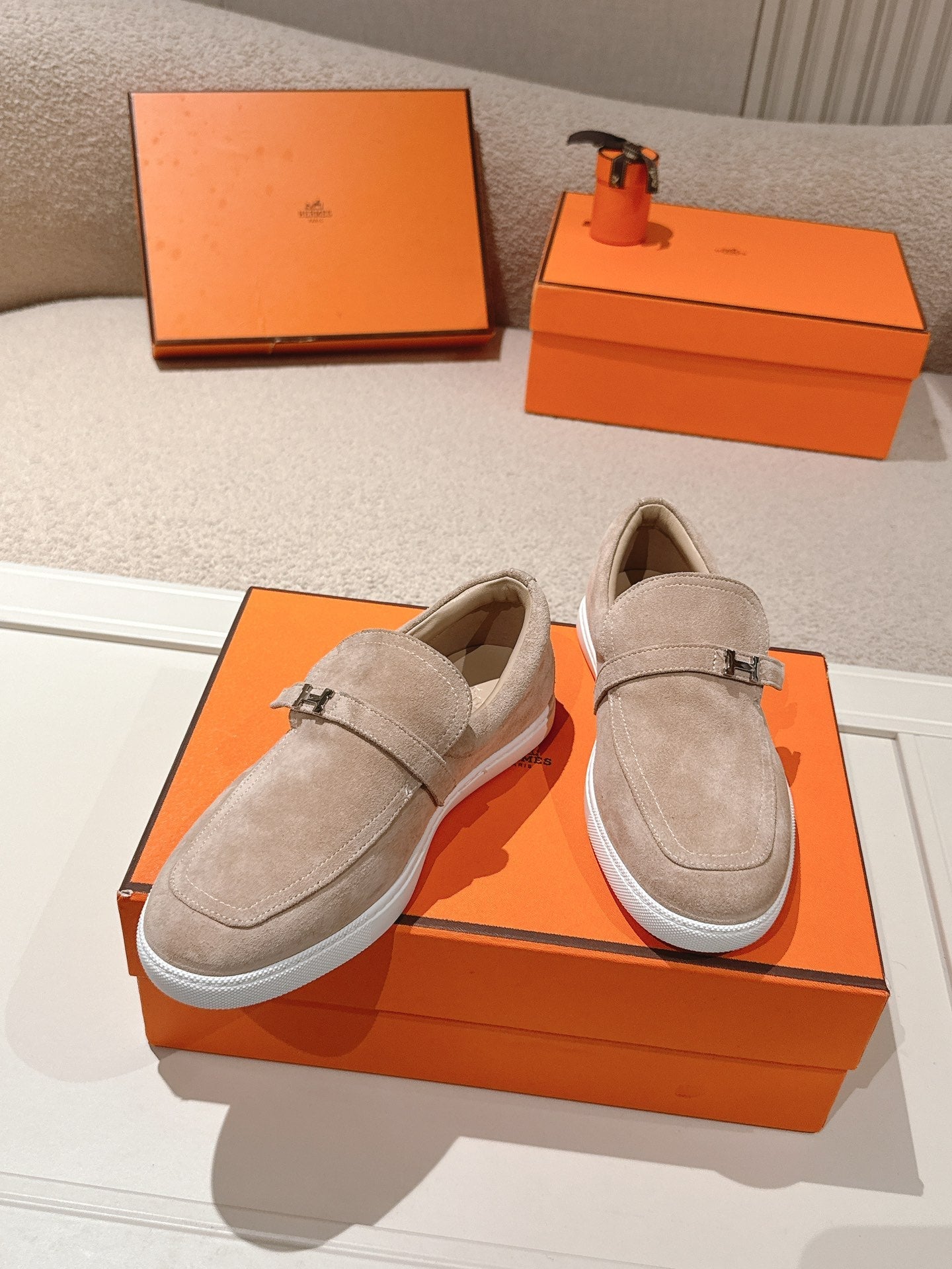 HM 25ss Loafers Beige Suede 577158