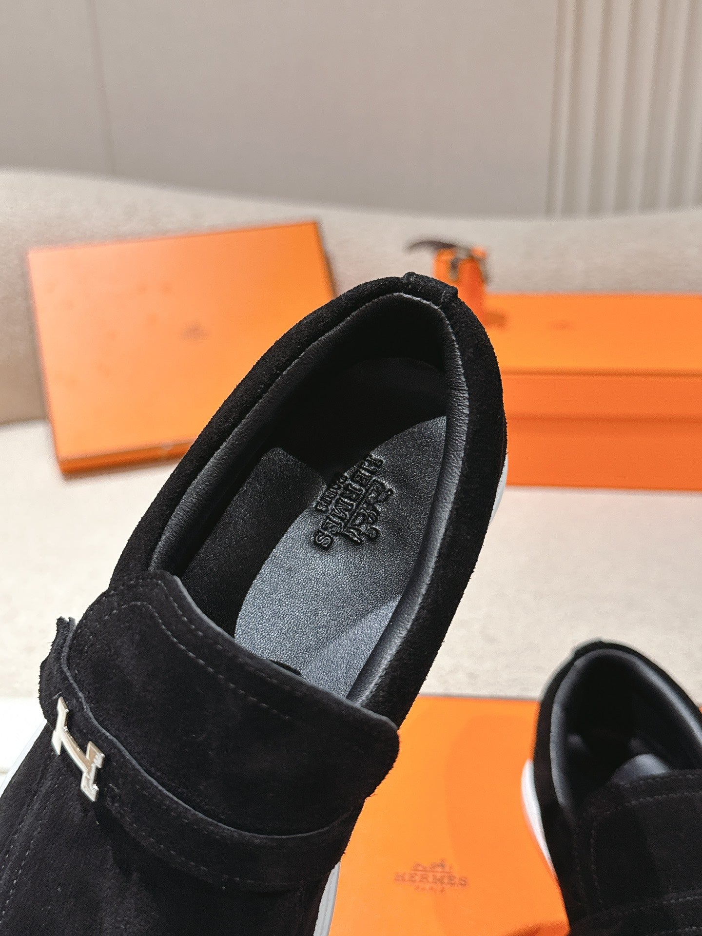 HM 25ss Loafers Black Suede 577160