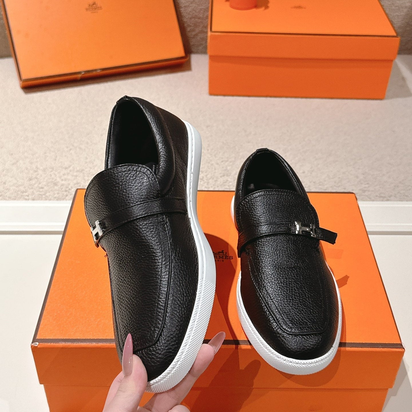 HM 25ss Loafers Black Sheepskin 577164