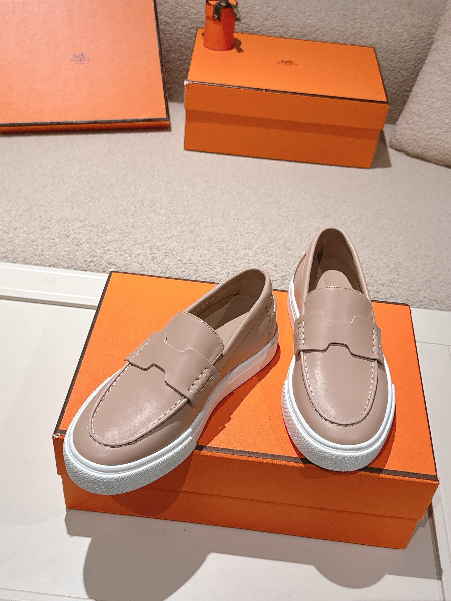 HM 25ss Platform Loafers Beige Sheepskin 577171