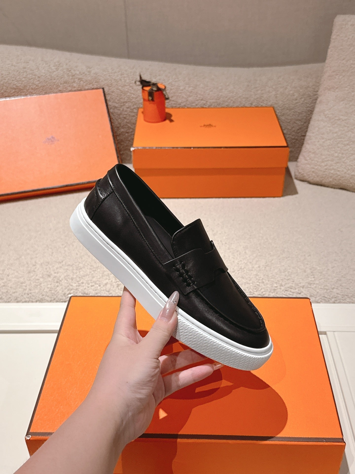 HM 25ss Platform Loafers Black Sheepskin 577172