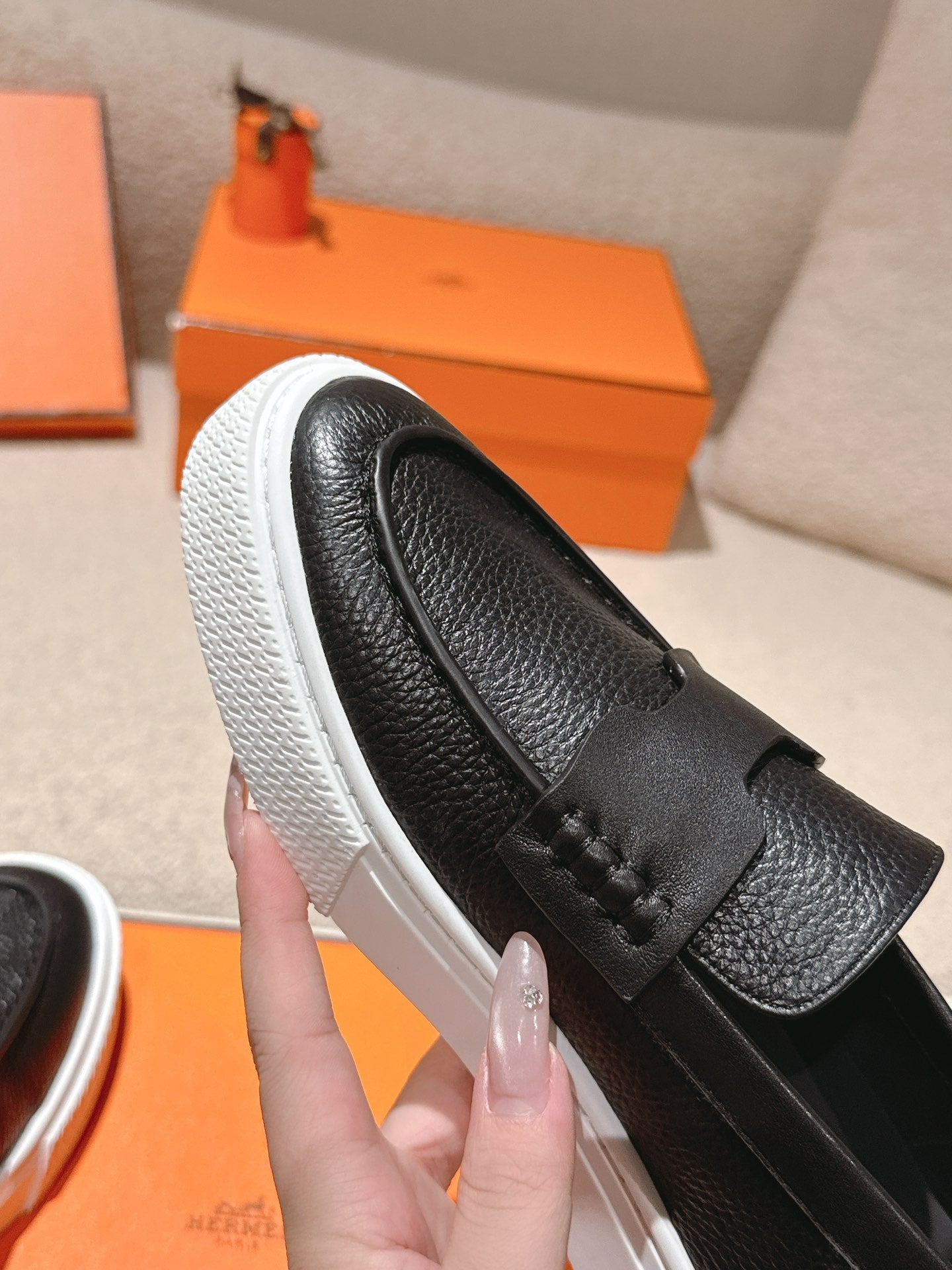 HM 25ss Platform Loafers Black Sheepskin 577175