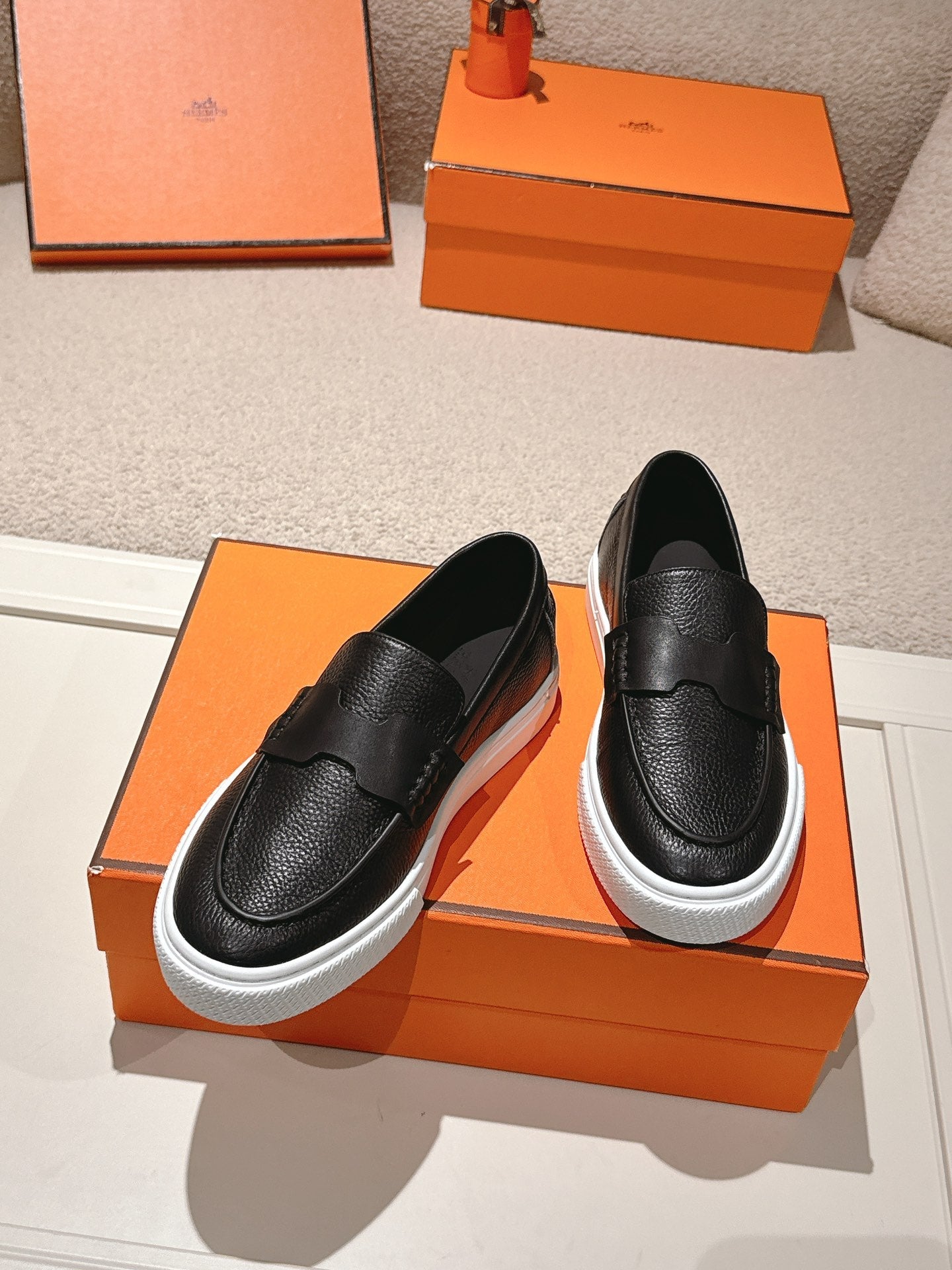 HM 25ss Platform Loafers Black Sheepskin 577175