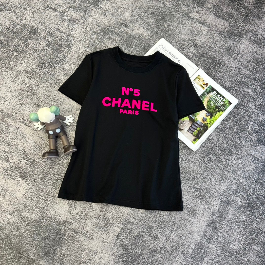 Chanel 2026 Pink Letter T-shirt White Black Cotton 359108