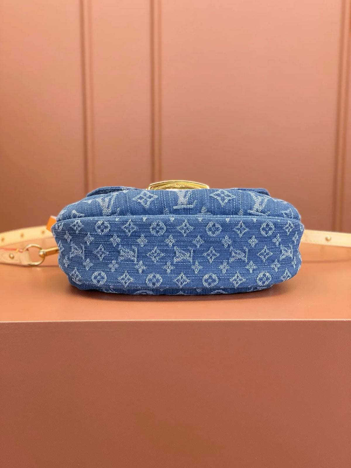 LV Sunset 27cm Monogram Blue Denim