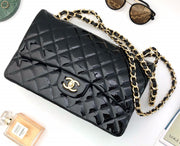 CLASSIC JUMBO FLAP BAG 30CM BLACK PATENT CALFSKIN GOLD HARDWARE