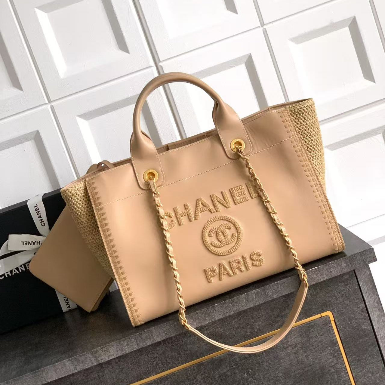 CC 25 Large Crochet Deauville Shopping Bag 34cm Beige