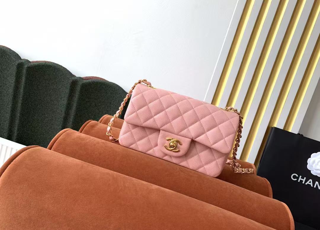 Chanel 25 Flap Bag 20cm Pink With Gold-tone Hardware Caviar Leather